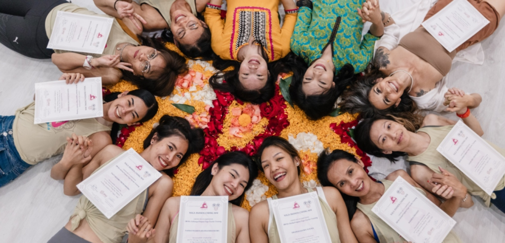 Yoga Ananda Chiang Mai ytt thailand